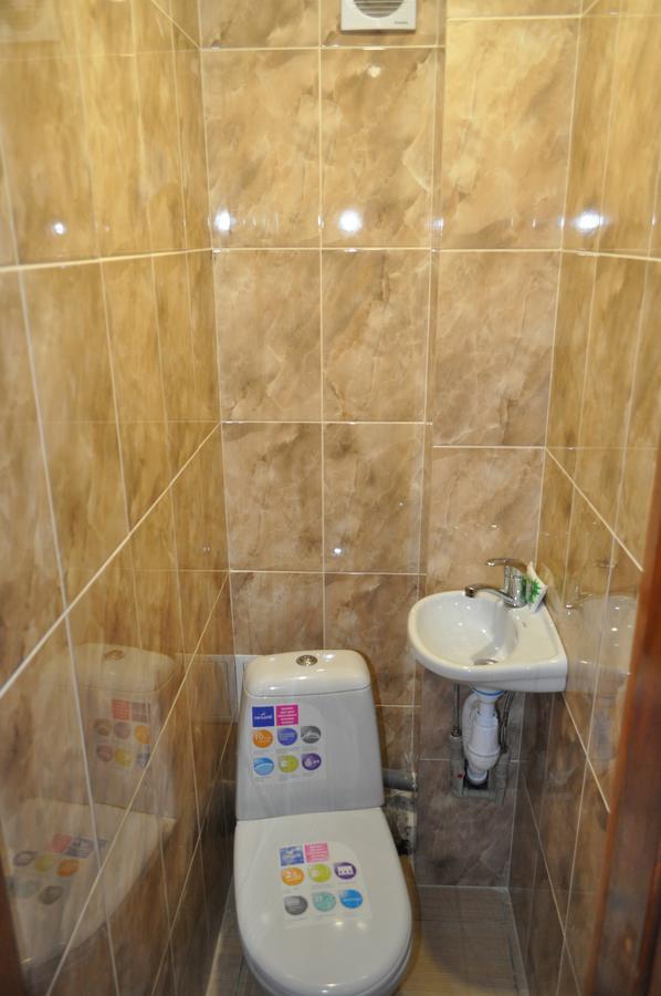 Hostel Bayit Krementsjoek Buitenkant foto