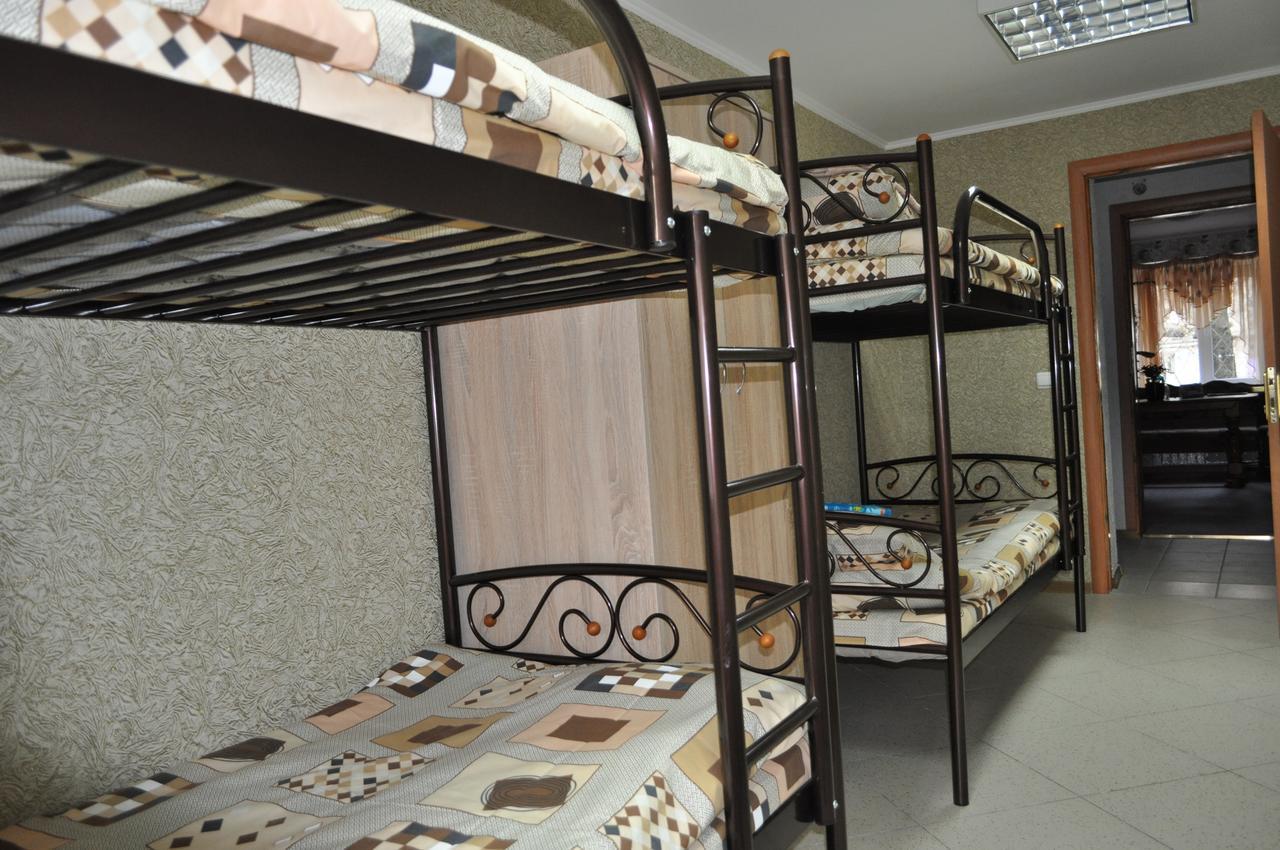 Hostel Bayit Krementsjoek Buitenkant foto