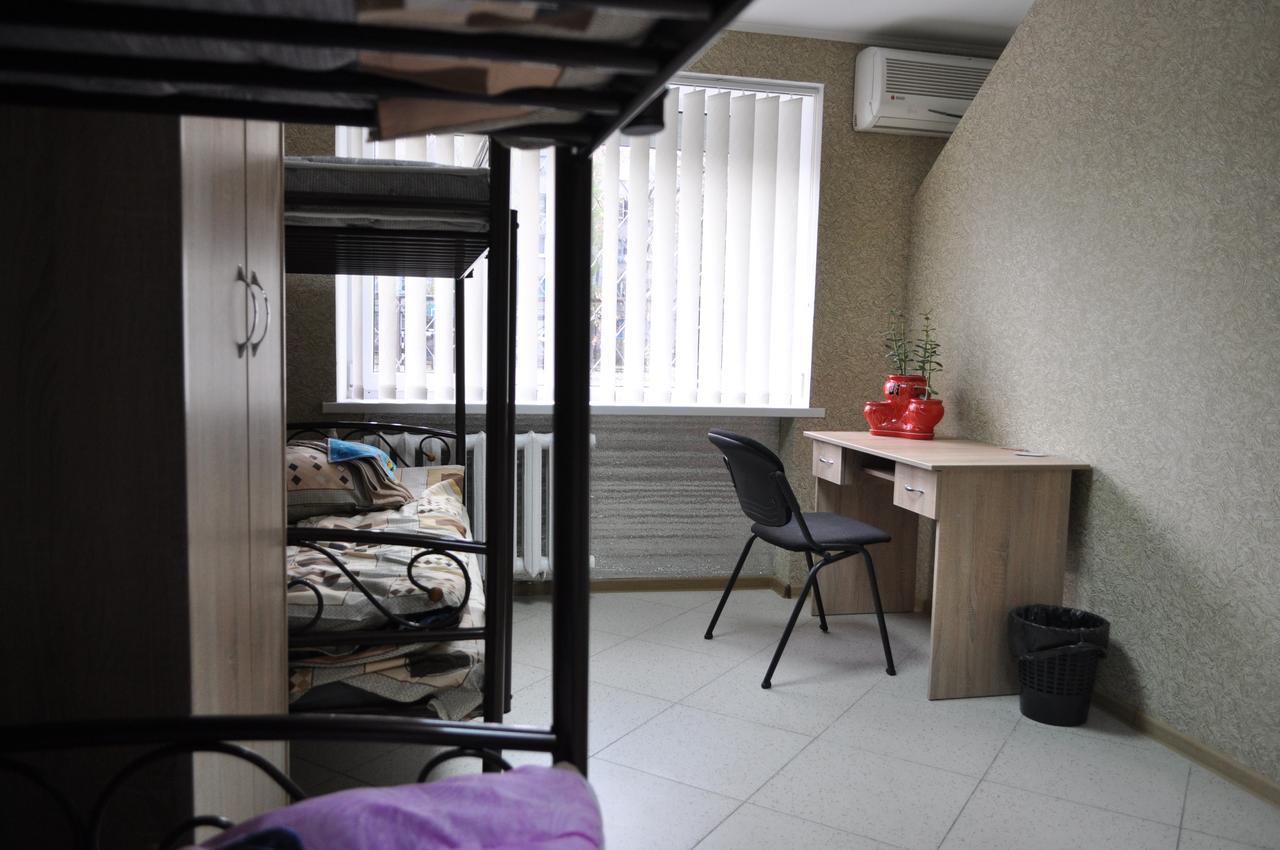 Hostel Bayit Krementsjoek Buitenkant foto